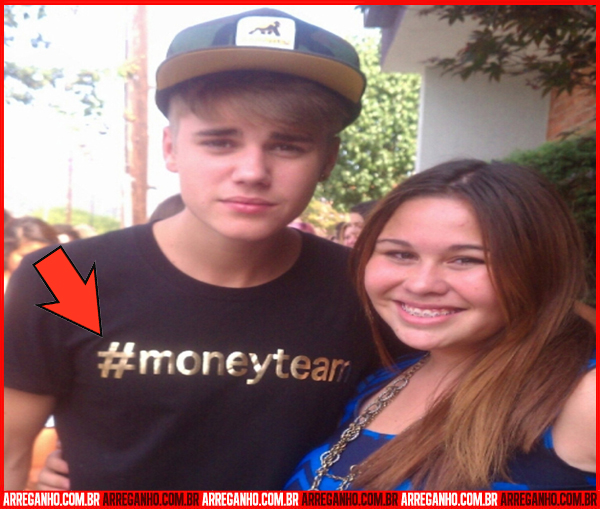 10 Fotos que Provam que Justin Bieber Ama (ou Não) suas Fãs - 09
