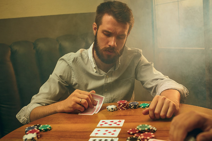 Com que frequência o Bluff deve ser utilizado no pôquer online?